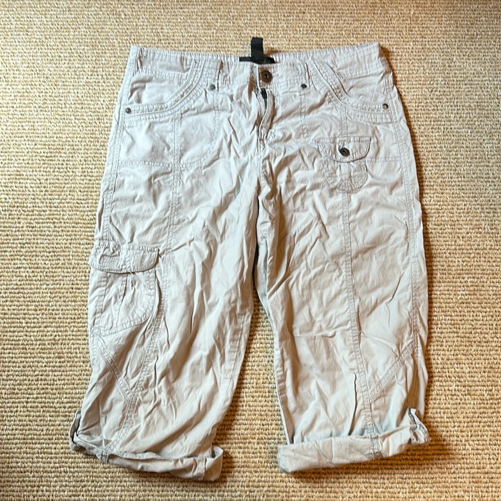 Style & Co. women's grey Cargo capris size 8